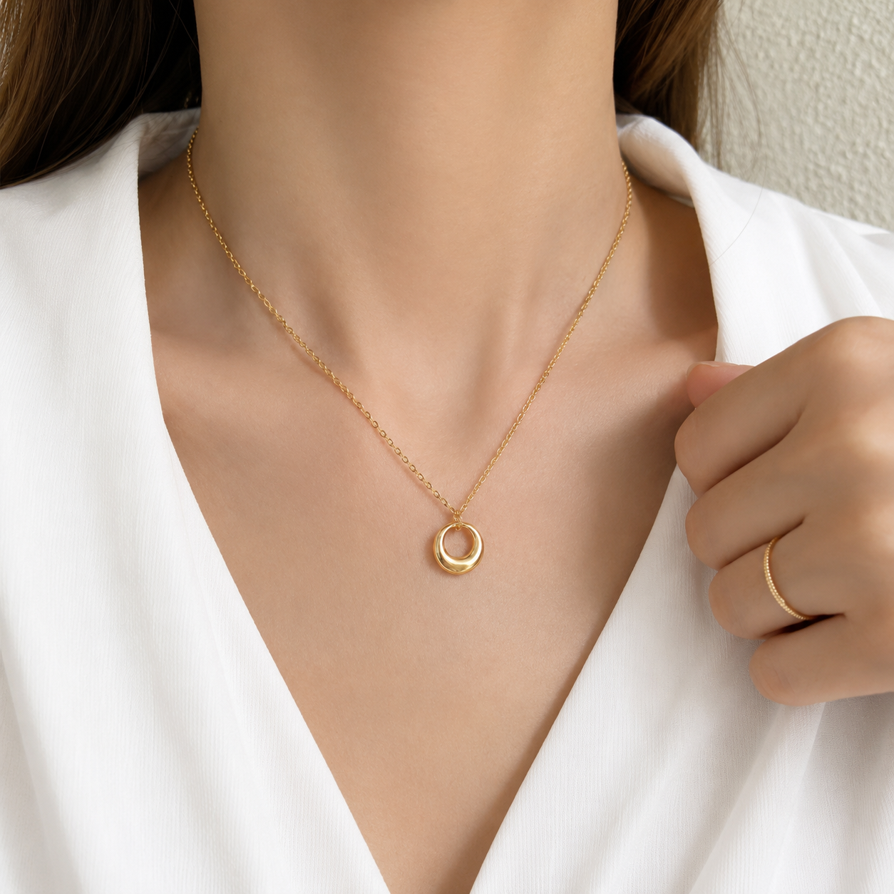 Oval Hollow Gold Necklace - SN603