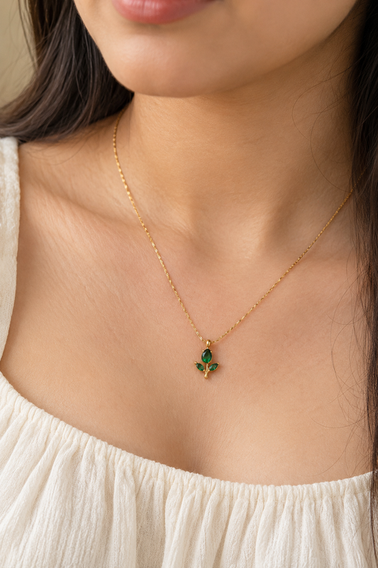 GREEN MINIMAL TULIP NECKCHAIN